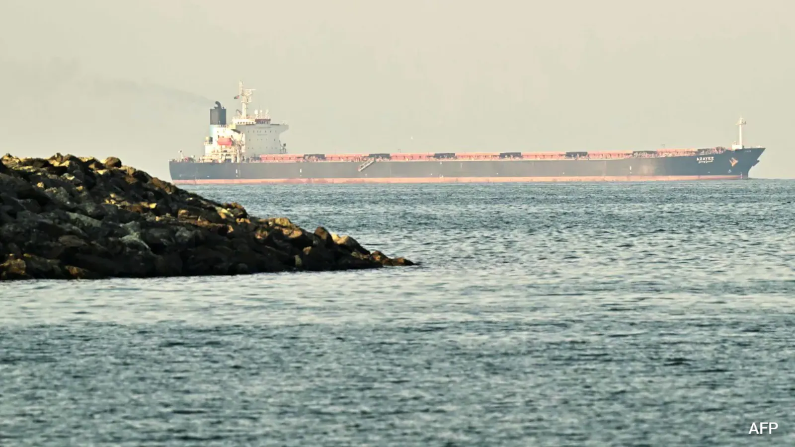 US Iran War How 'Dark' Tankers In Strait Of Hormuz Are Keeping Oil Prices In Check