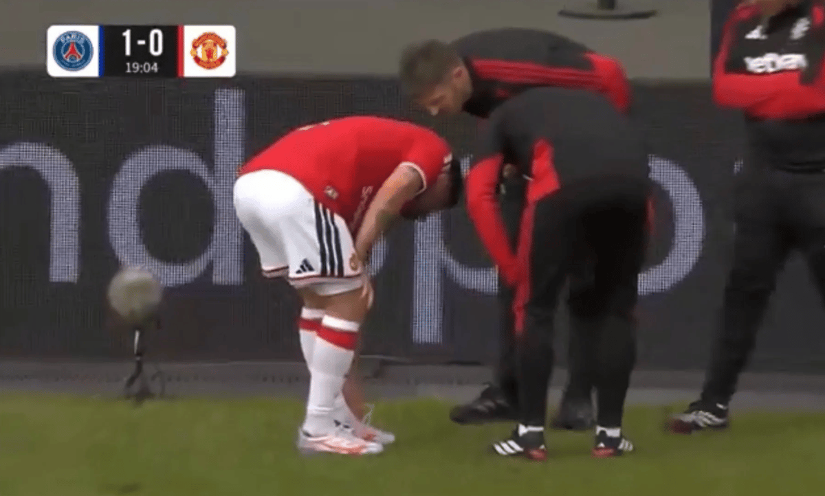 Man Utd suffer double injury blow as star man forced off against PSG - London Evening Standard