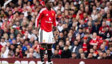 Carrick praises 'immense' Mainoo - Official Manchester United Website