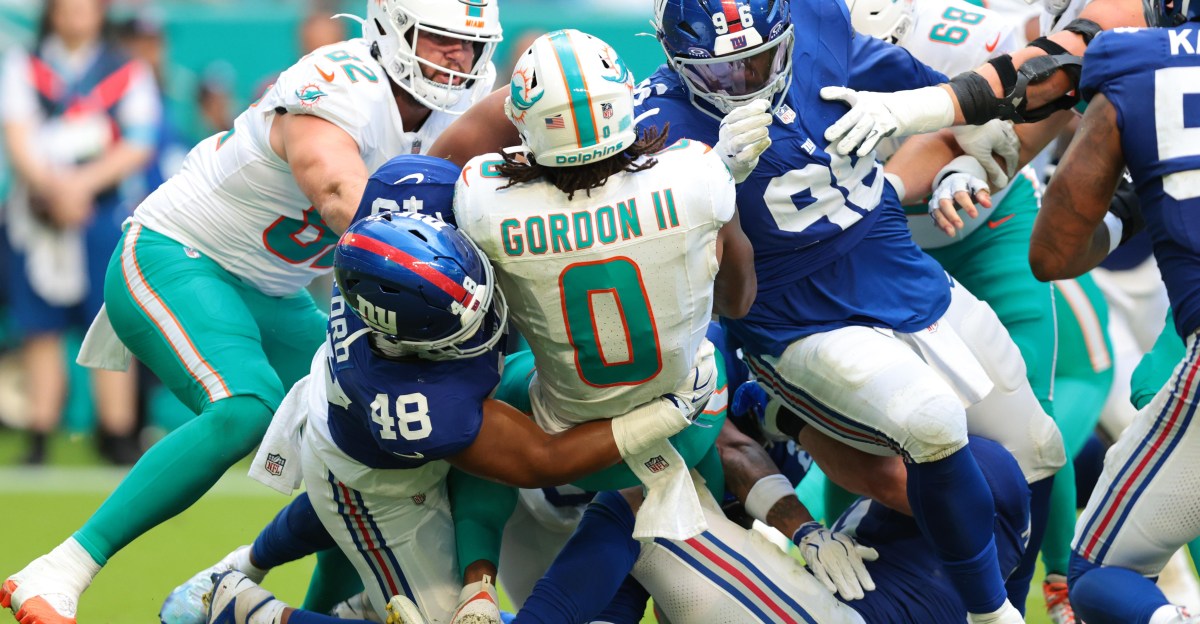 Giants-Dolphins instant grades: Lopsided victory leads to high marks