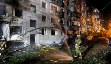 Russian missile attack kills three in Ukraine’s Kyiv | Russia-Ukraine war News
