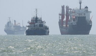 Iran, Oman discuss temporary shipping lane through Strait of Hormuz | US-Israel war on Iran News