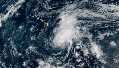 Tropical Storm Moke expected to bring up to 15 inches of rain in Hawaii: Maps and projected path