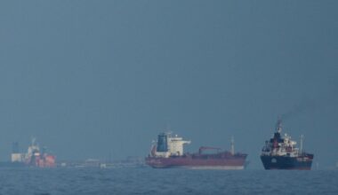 '20 Warships Near Iran': US' Hormuz Warning Amid Trump's "Semi-Negotiations"