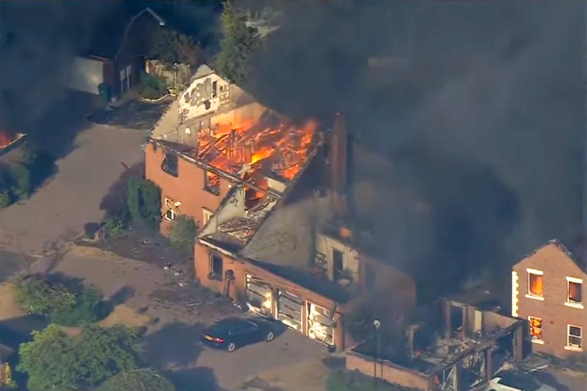 UK heatwave live: Child hospitalized as ‘apocalyptic’ wildfire tears through homes on hottest day of the year
