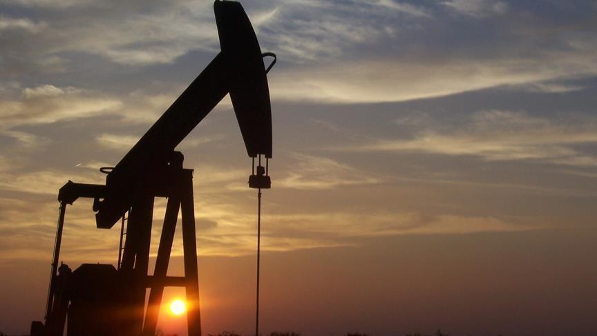 US-Iran tensions over Strait of Hormuz lift oil prices