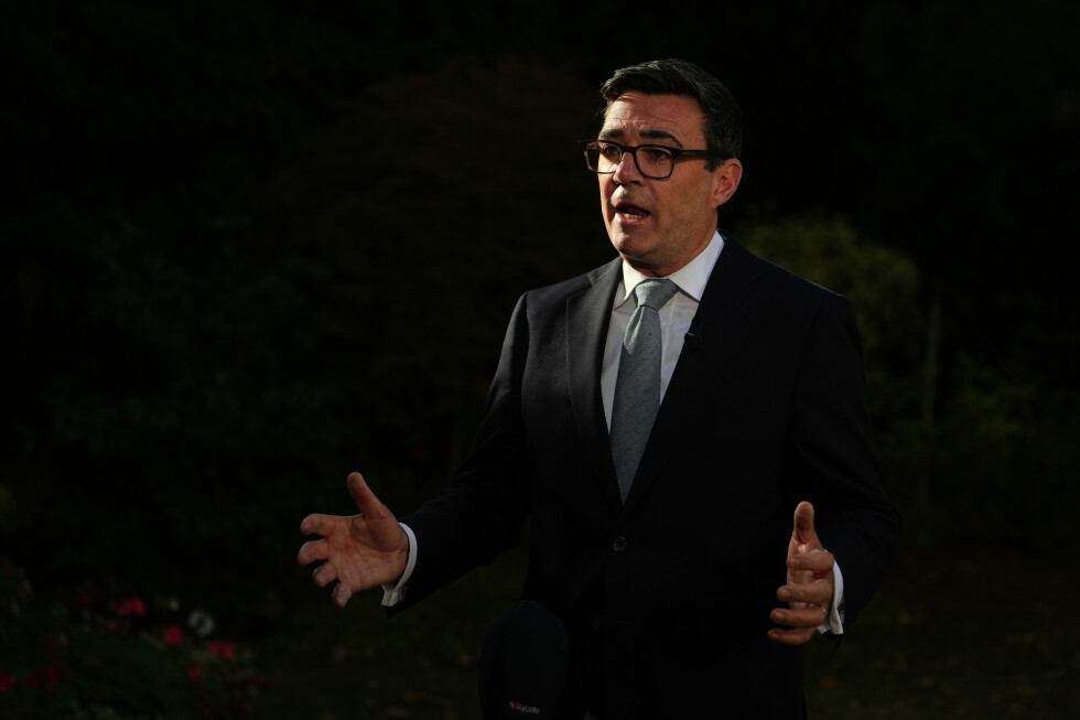 UK prime minister reportedly exchanged messages with Trump official impostor
