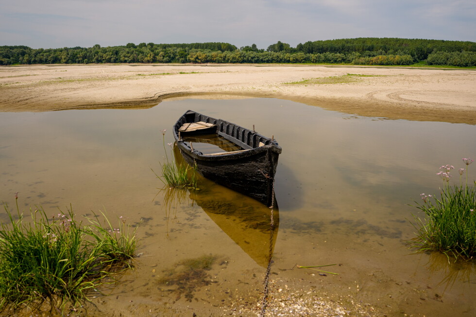 Governments in Eastern Europe act to conserve electricity amid record low Danube levels