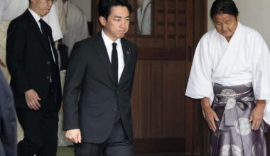Japan's defense minister prays at controversial Yasukuni Shrine