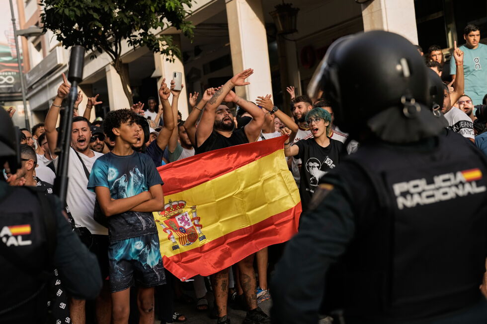 Ceuta returns to calm as most migrants leave Spanish territory