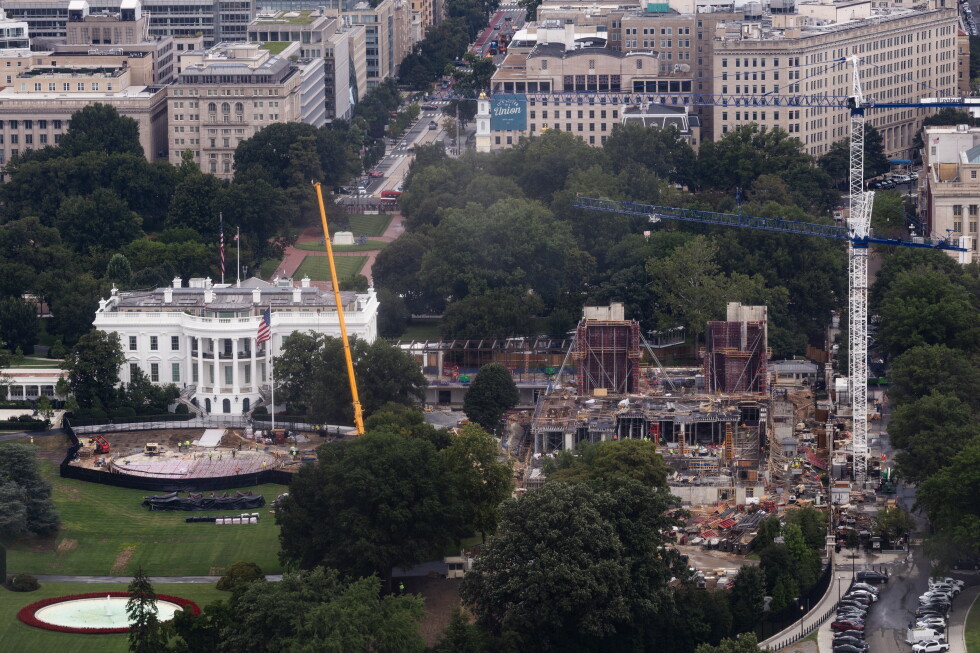 Appeals court orders halt to Trump White House ballroom construction