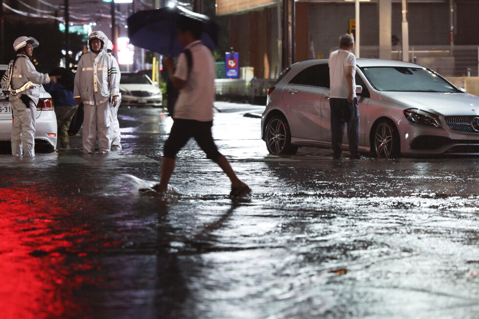 Heavy rain and flooding slam areas near Tokyo, killing 1