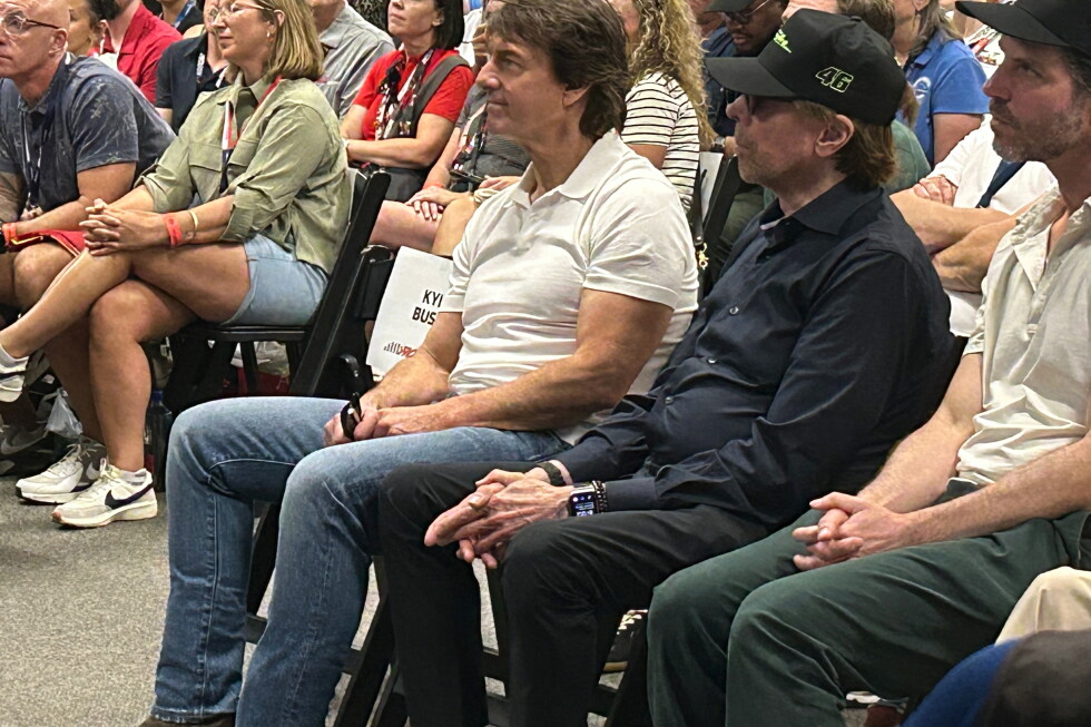 Tom Cruise announces a follow-up to 'Days of Thunder' to hit theaters in 2028
