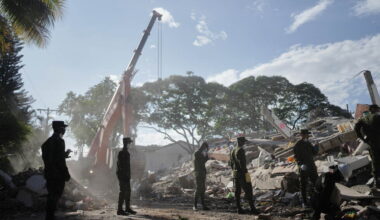 Rescuers call for silence around earthquake rubble in Colombia