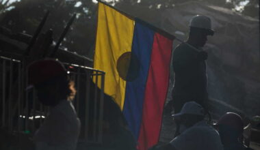 Survivors face the challenge of rebuilding after Colombia quake