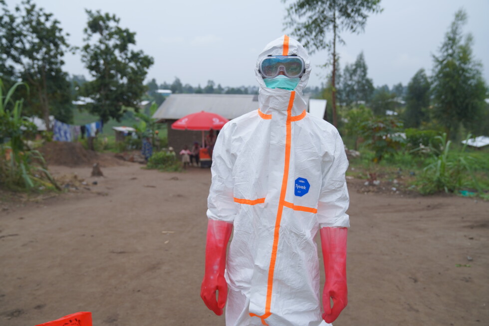 All passengers on quarantined river boat test negative for Ebola, authorities say