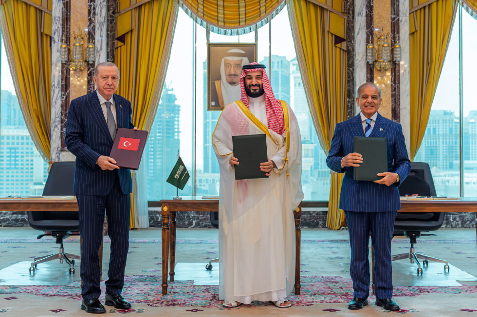Saudi Arabia, Turkey and Pakistan sign key defense agreement