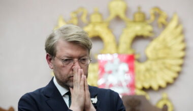 Russian court bars opposition Yabloko party from parliament ballot