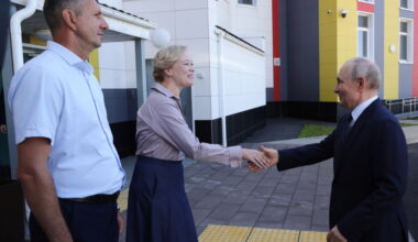 Putin visits Pacific island chain claimed by Japan