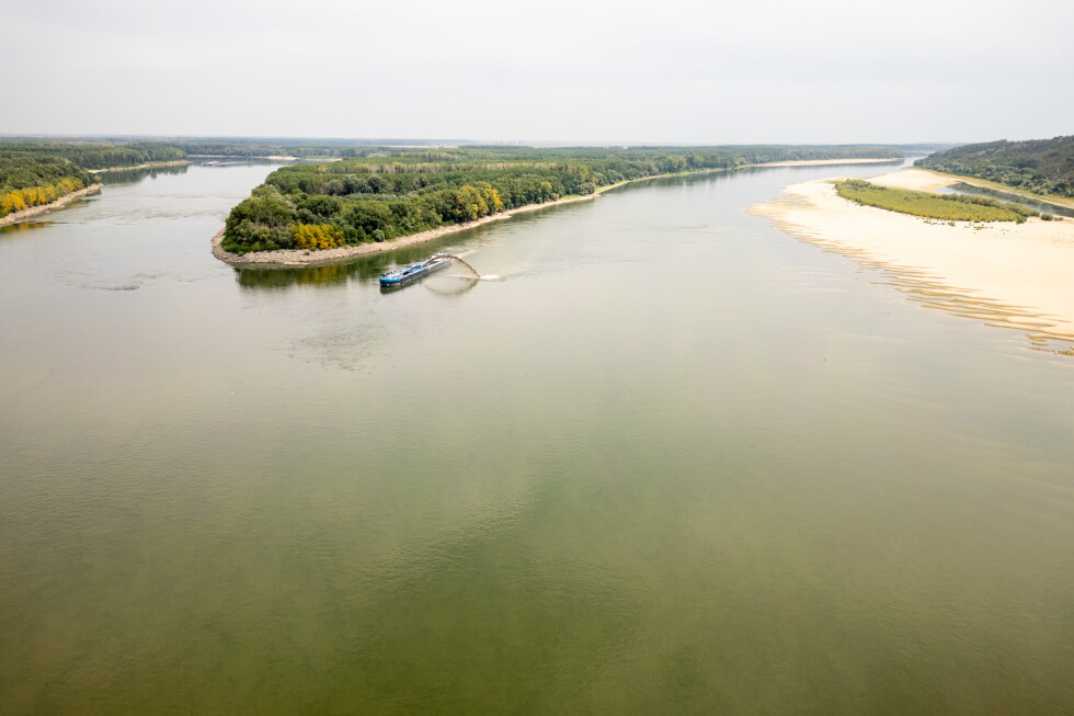 Romania rushes to sink barges in Danube to keep nuclear power plant running