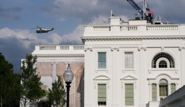 Ex-White House staffer penalized for insider trading