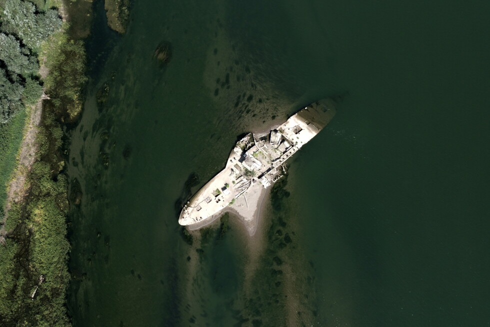 Historic boat from Serbia's turbulent past resurfaces in Sava River