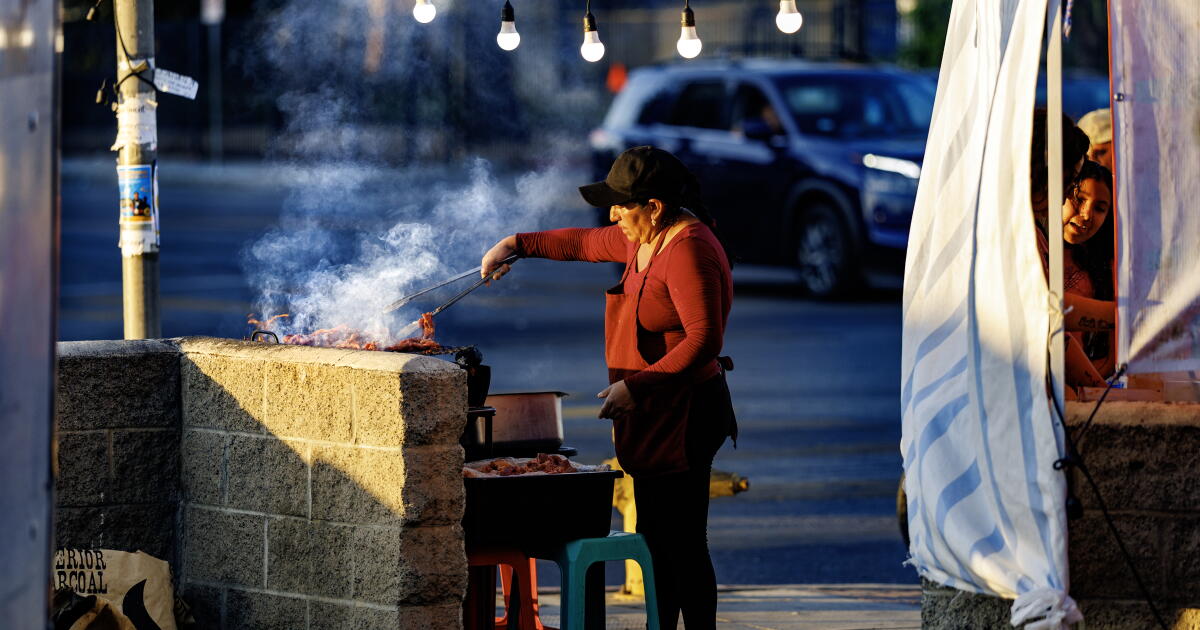 Bass tells LAPD to stop issuing criminal citations to street vendors