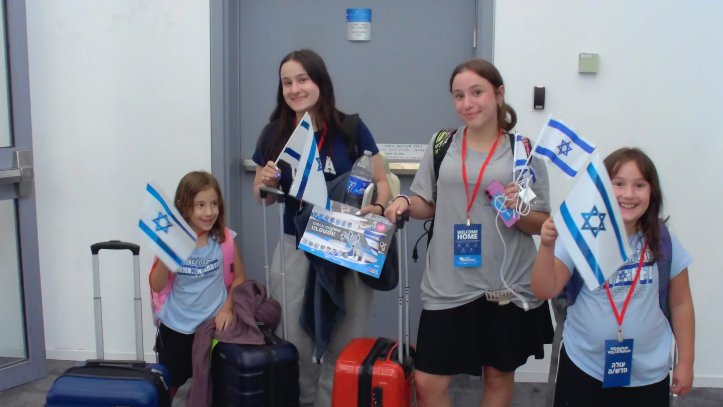 New immigrants bound for Israel on Nefesh B’Nefesh flight ready for job search - Israel & Jewish News