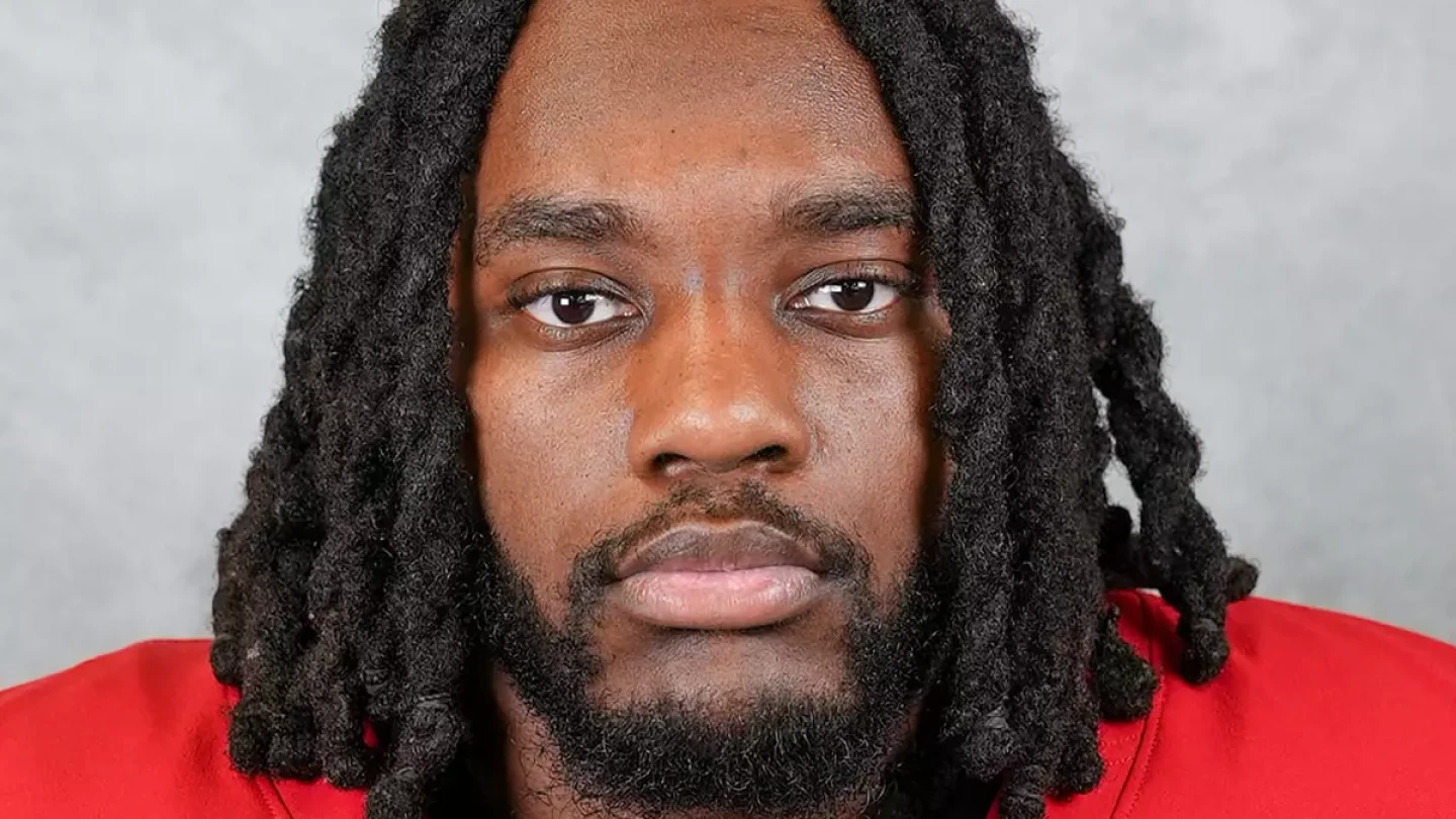 College running back MicahJo Barnett dies after medical emergency on sideline