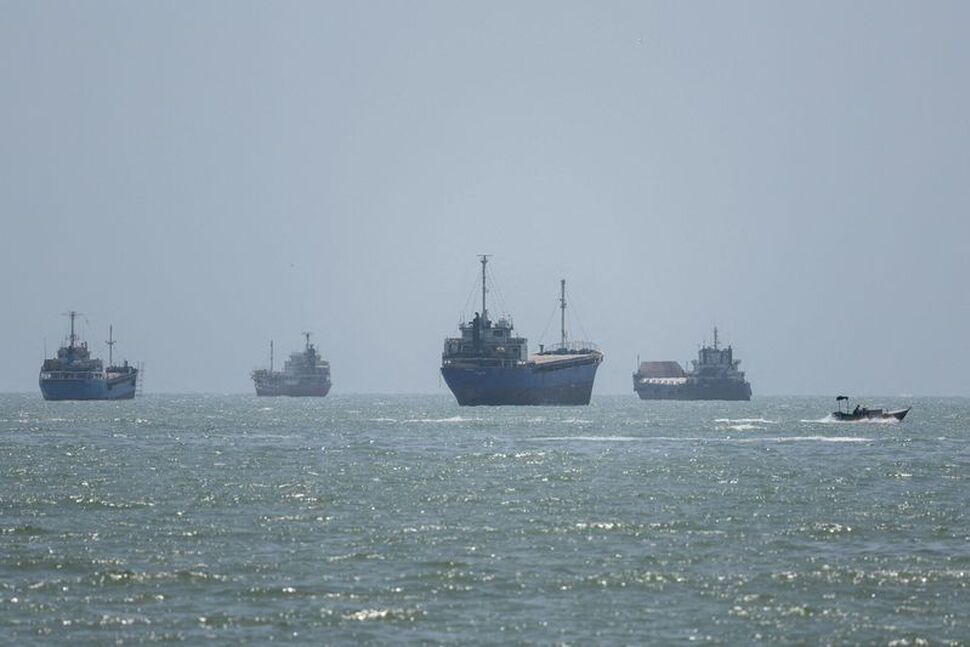 Iran and Oman Reach Agreements on Share of Hormuz and Revenues, Revolutionary Guards Say