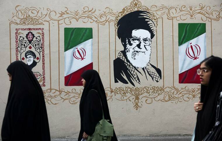 Trump warns countries facing ‘economic warfare’ over Iran lifelines