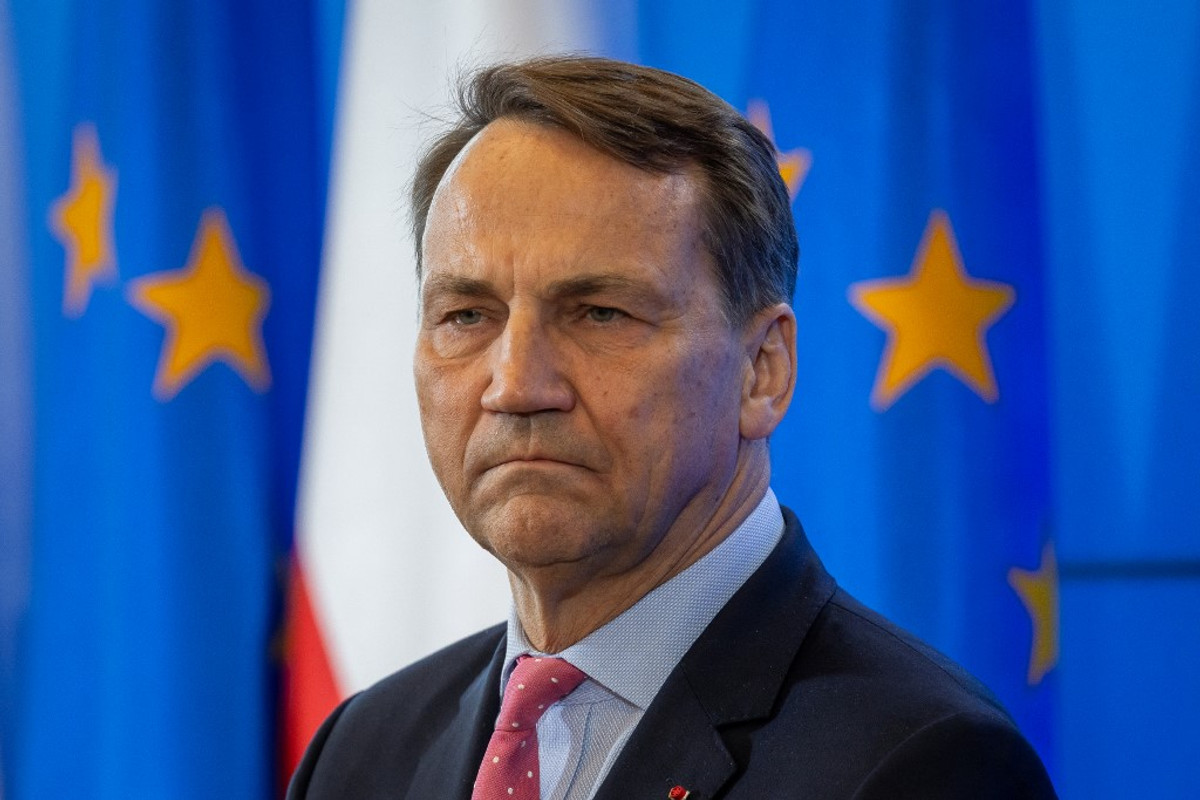 Russia is Planning ‘Something Big’ This Year, Sikorski Warns as Escalation Fears Grow