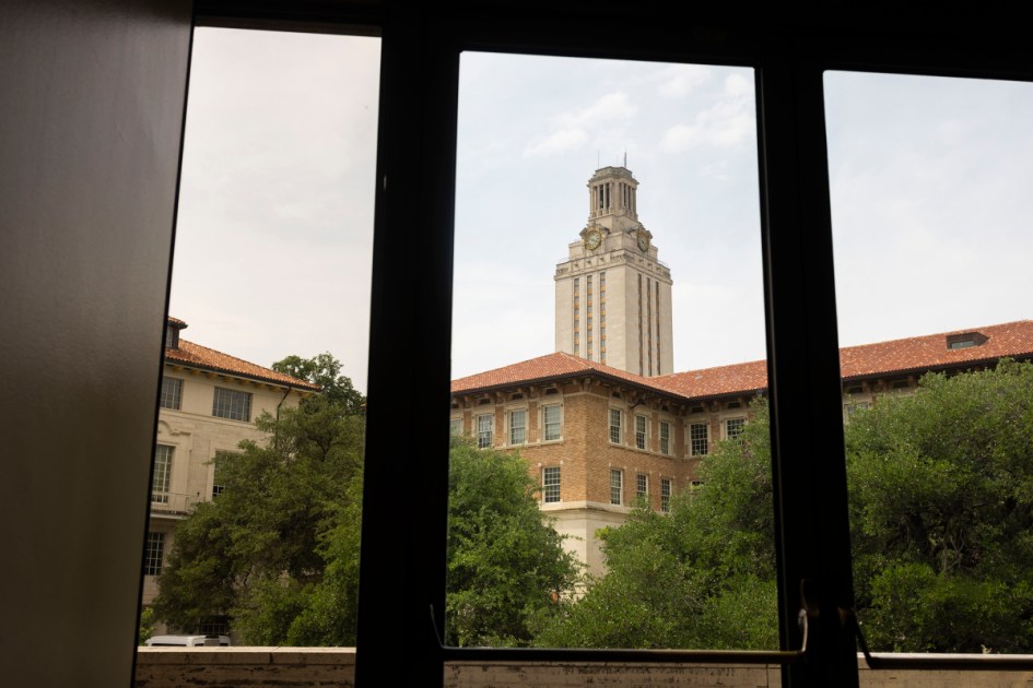 Majors related to race, gender cut at University of Texas