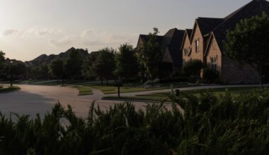 Dallas-Fort Worth suburbs may be key to Paxton vs. Talarico