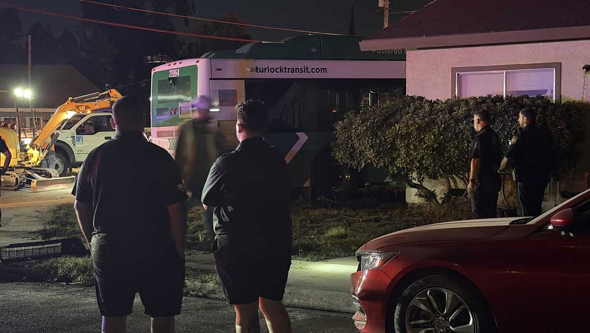 One dead after Turlock Transit bus crash into home