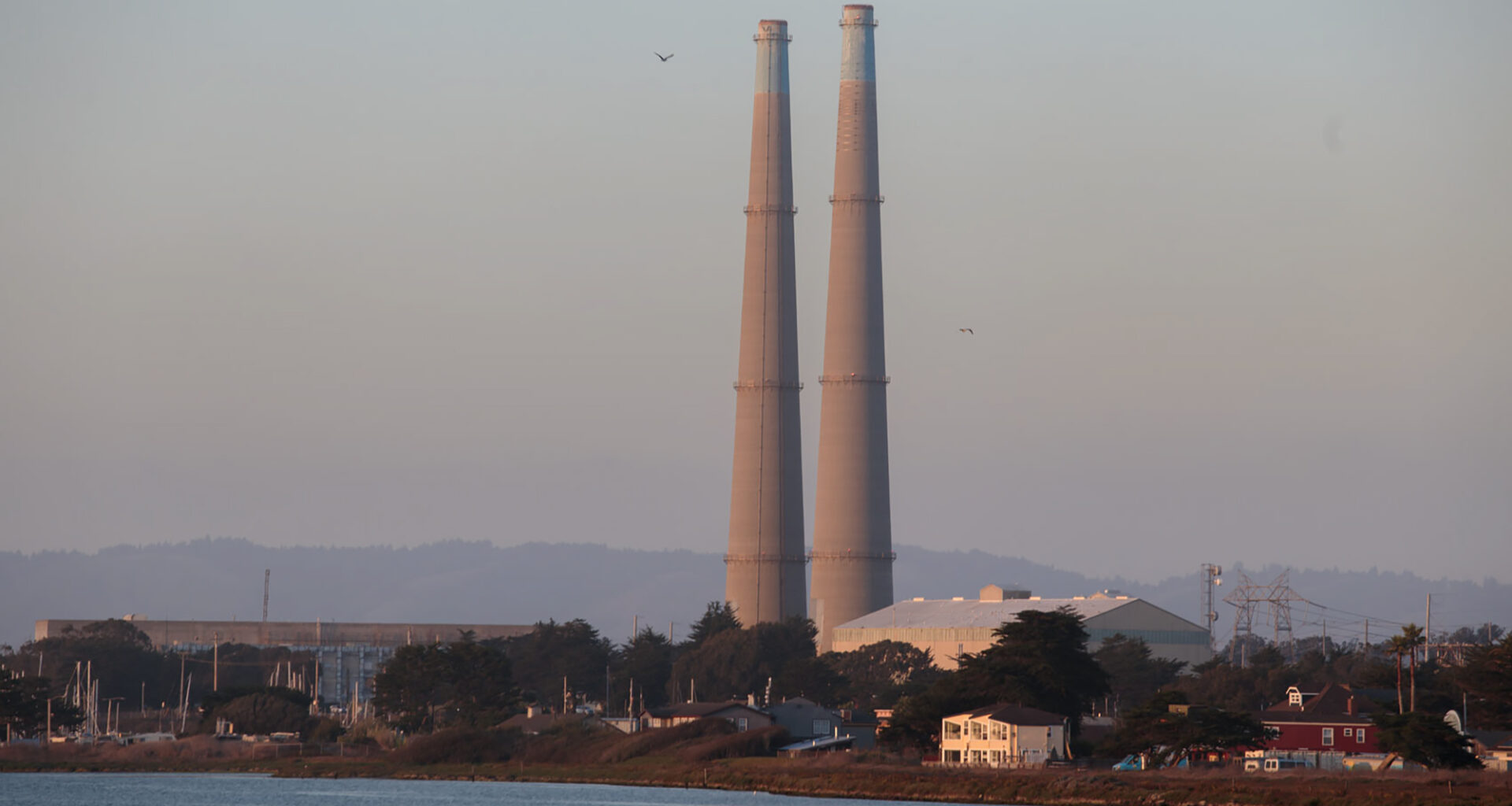 Moss Landing battery storage fire flares up again