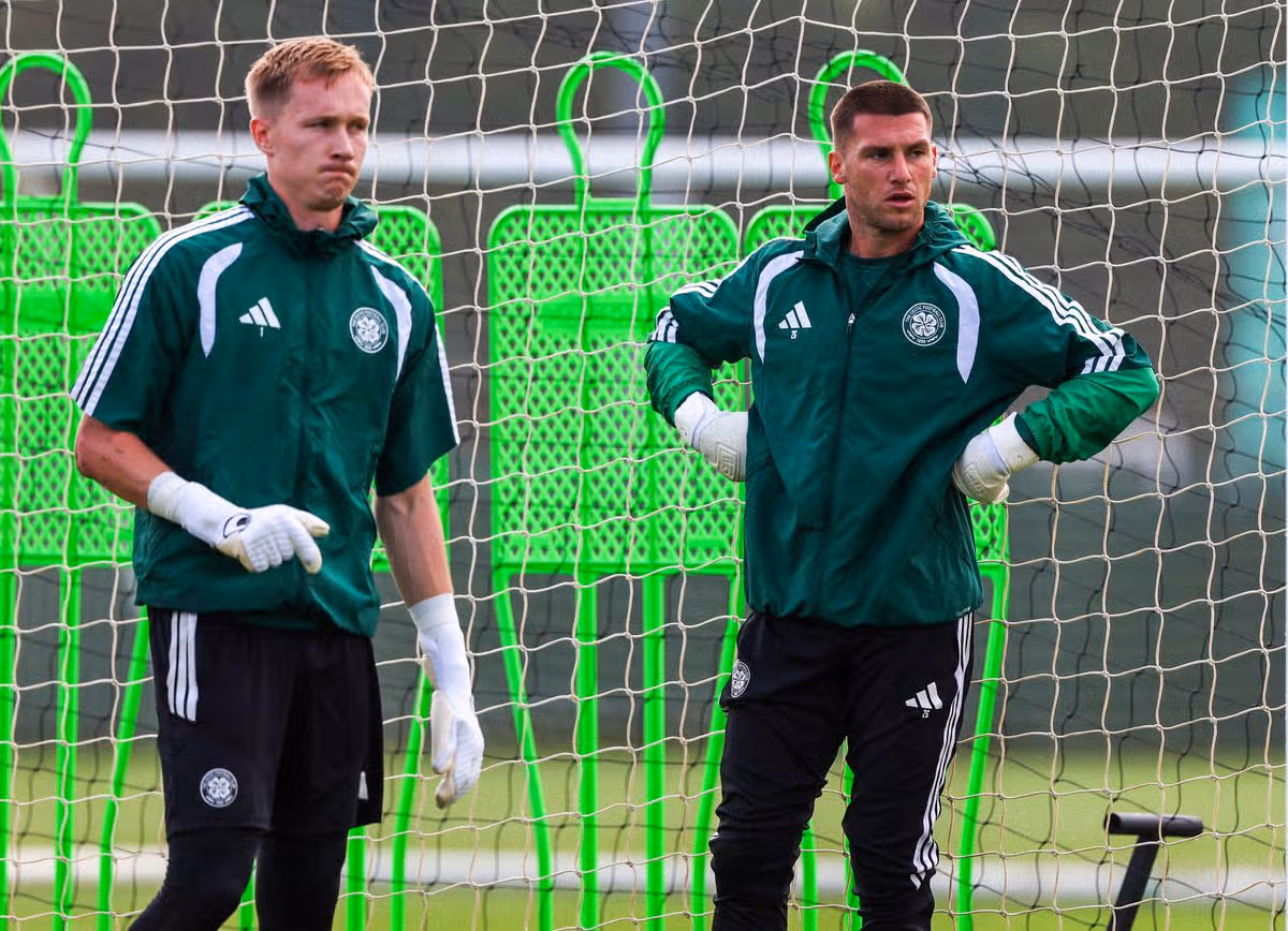Viljami Sinisalo and Sam Johnstone 
