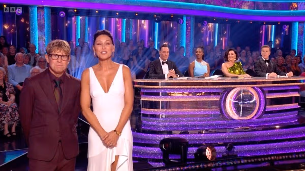 Emma Willis and Josh Widdicombe were down on the ballroom floor