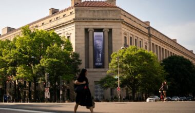 DOJ says states must report undocumented immigrants or risk funds