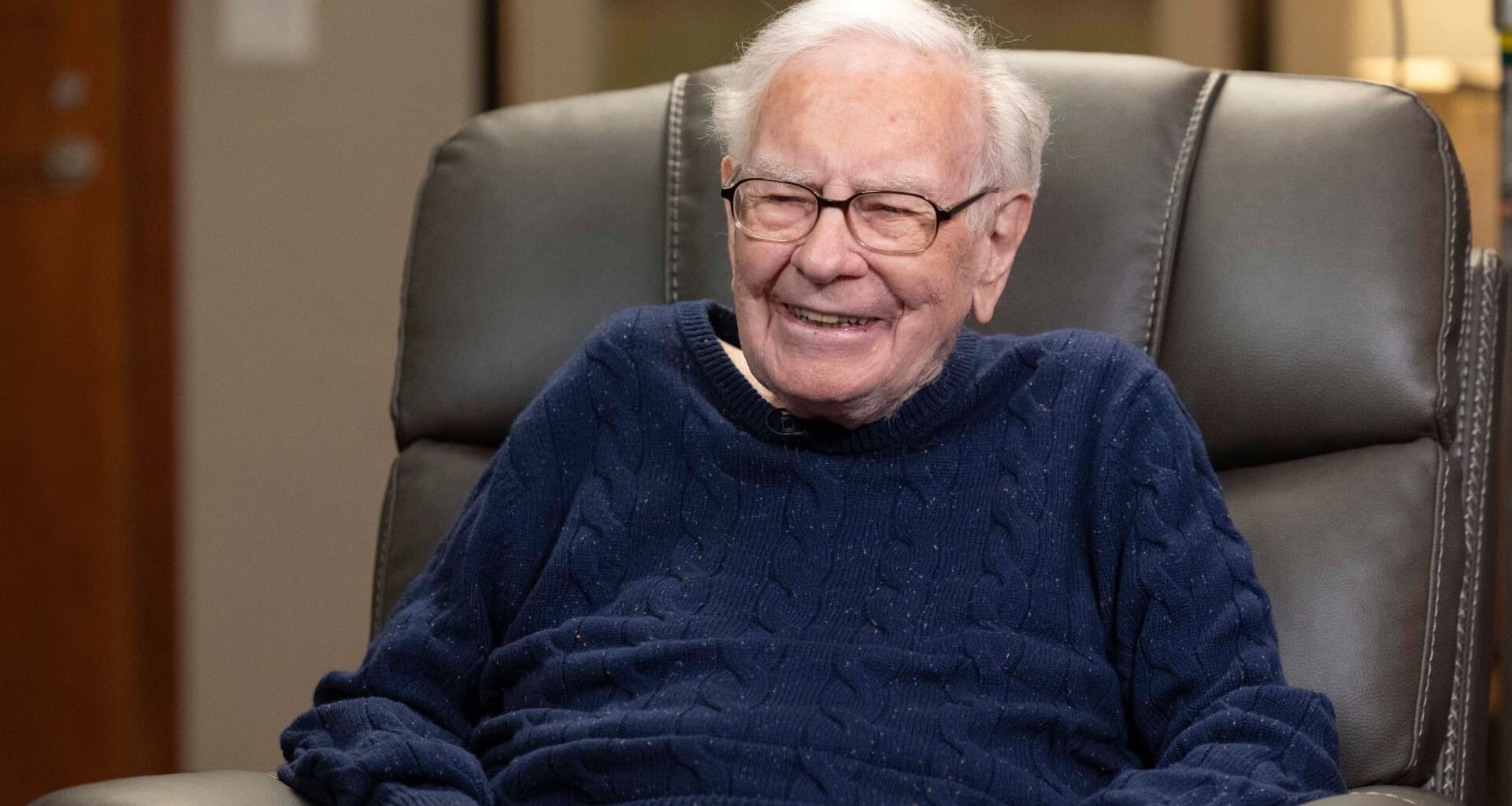 Warren Buffett stepping down as Berkshire chairman