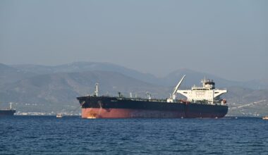 Oil prices little changed after Iran fires missiles at Kuwait