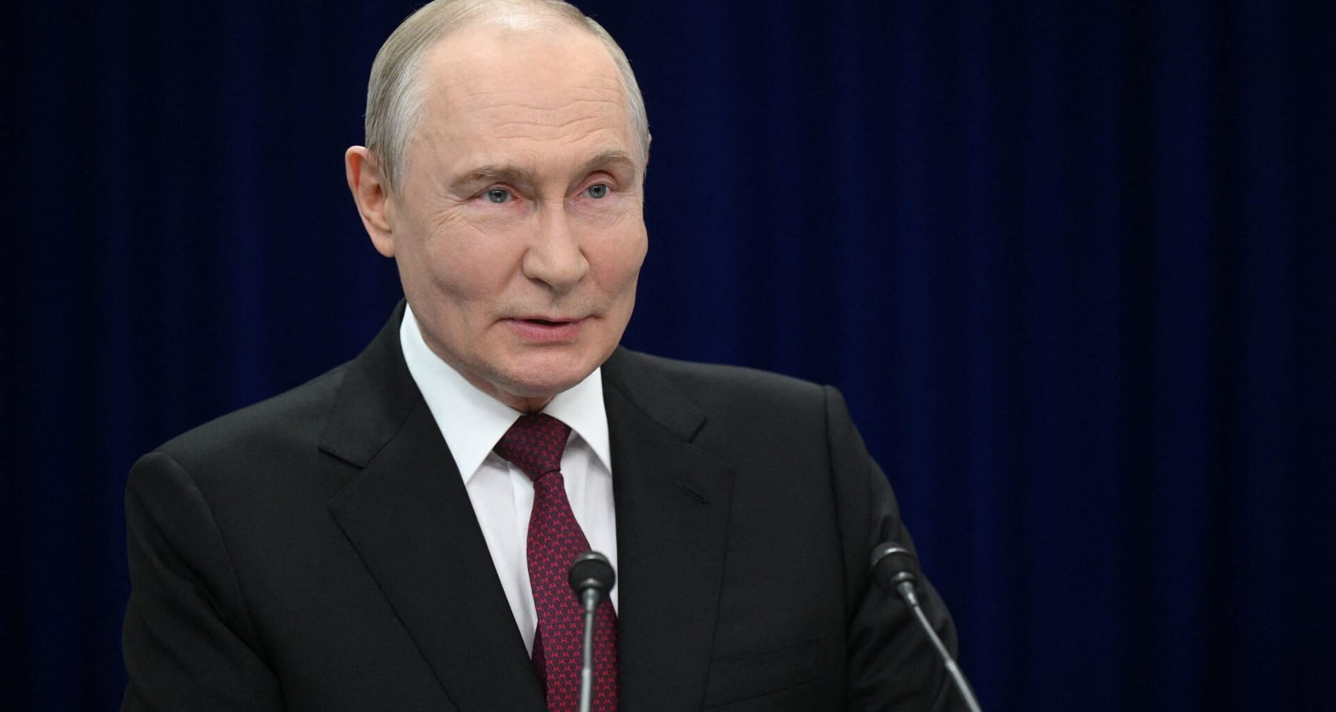 Putin floats 'chance' at peace, NATO chief warns of 'reckless' Russia