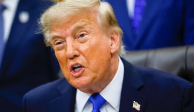 MS NOW, CNN journalists blocked from White House after Trump ban