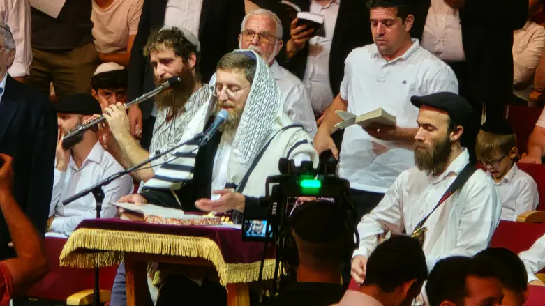 Live From Jerusalem: Heartfelt song and prayer at annual Selichot gathering