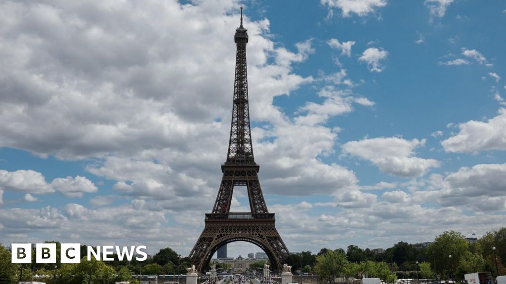 Eiffel Tower shut by staff strike over women being moved for religious visit - BBC