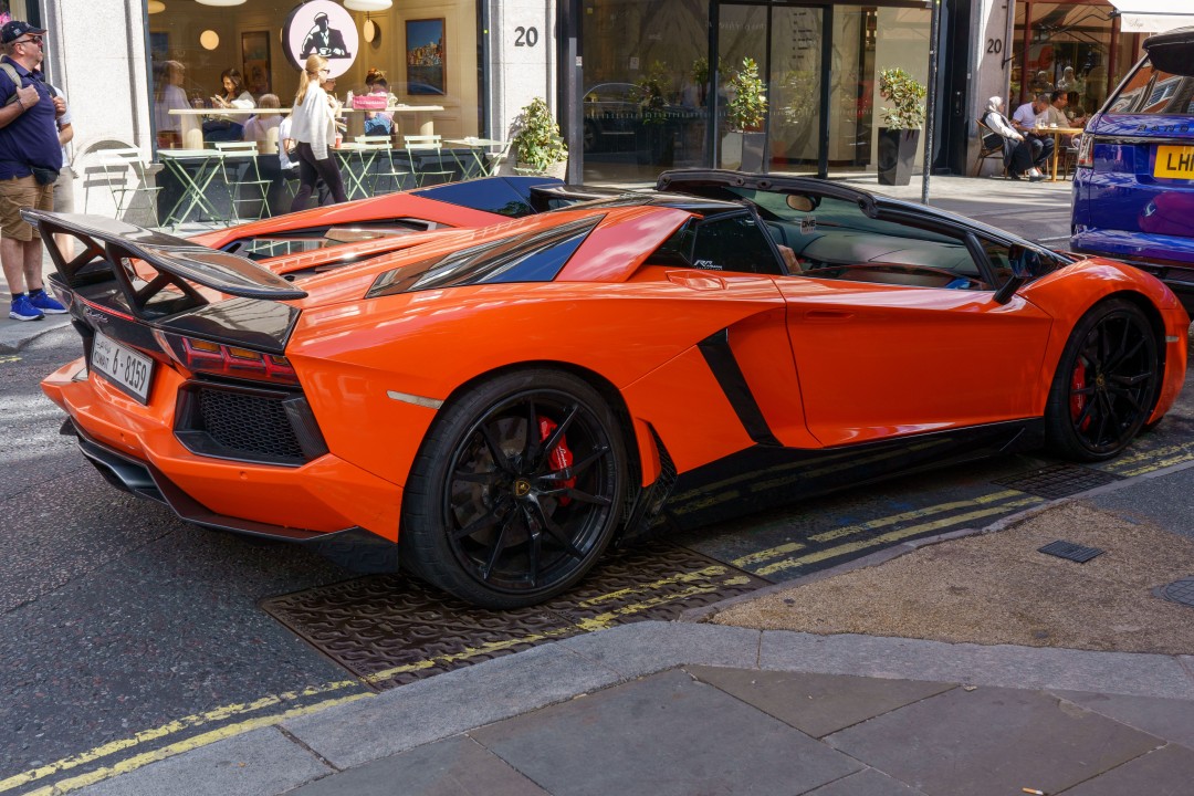 Supercar Tourists Jam London Streets, Ignore Parking Tickets