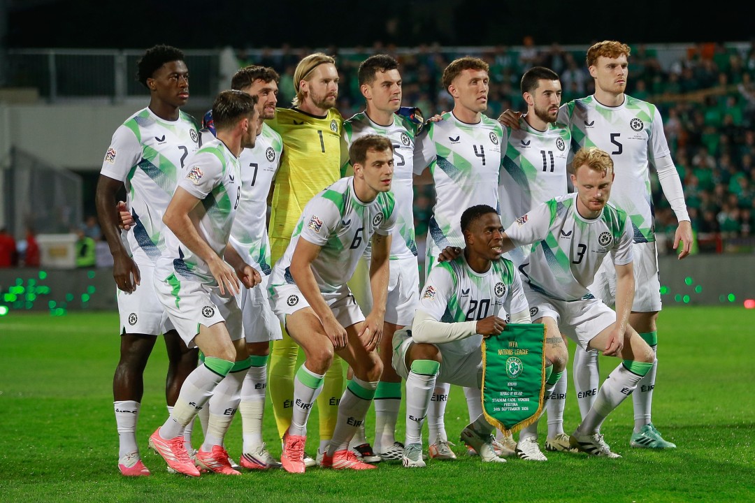 Irish Team Votes to Play Israel, Wear Black Armbands for Gaza