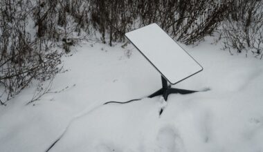 Russia's Race to Replace Starlink Is Failing 