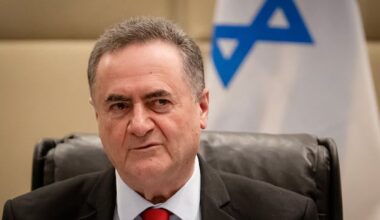 Israel prepared to remove Palestinians from Gaza if U.S. approves, defence minister says
