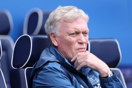 Moyes bemoans Everton’s thin squad but says situation promises opportunities for overlooked stars